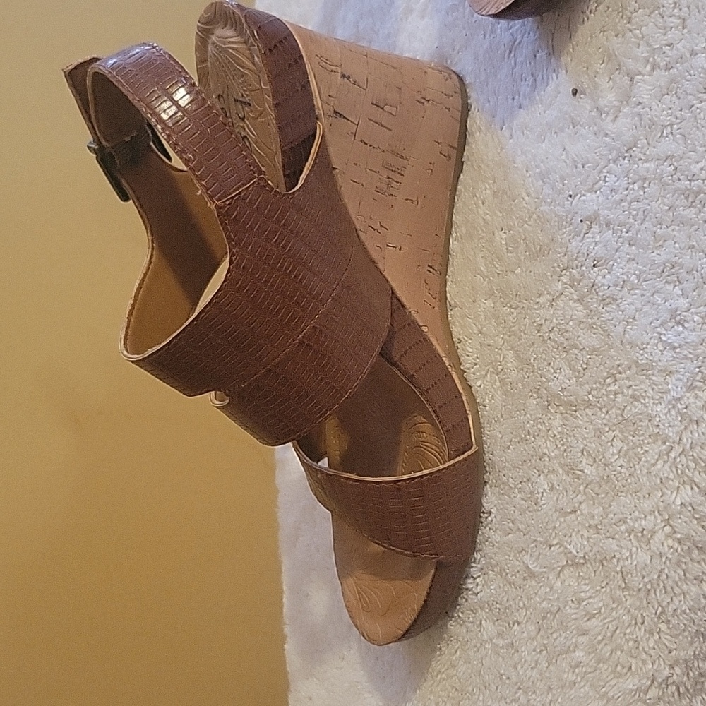 Sandals - Picture 3 of 5